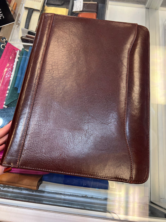 Mosaic Italian Leather Deluxe Padfolio- $80 Castagna