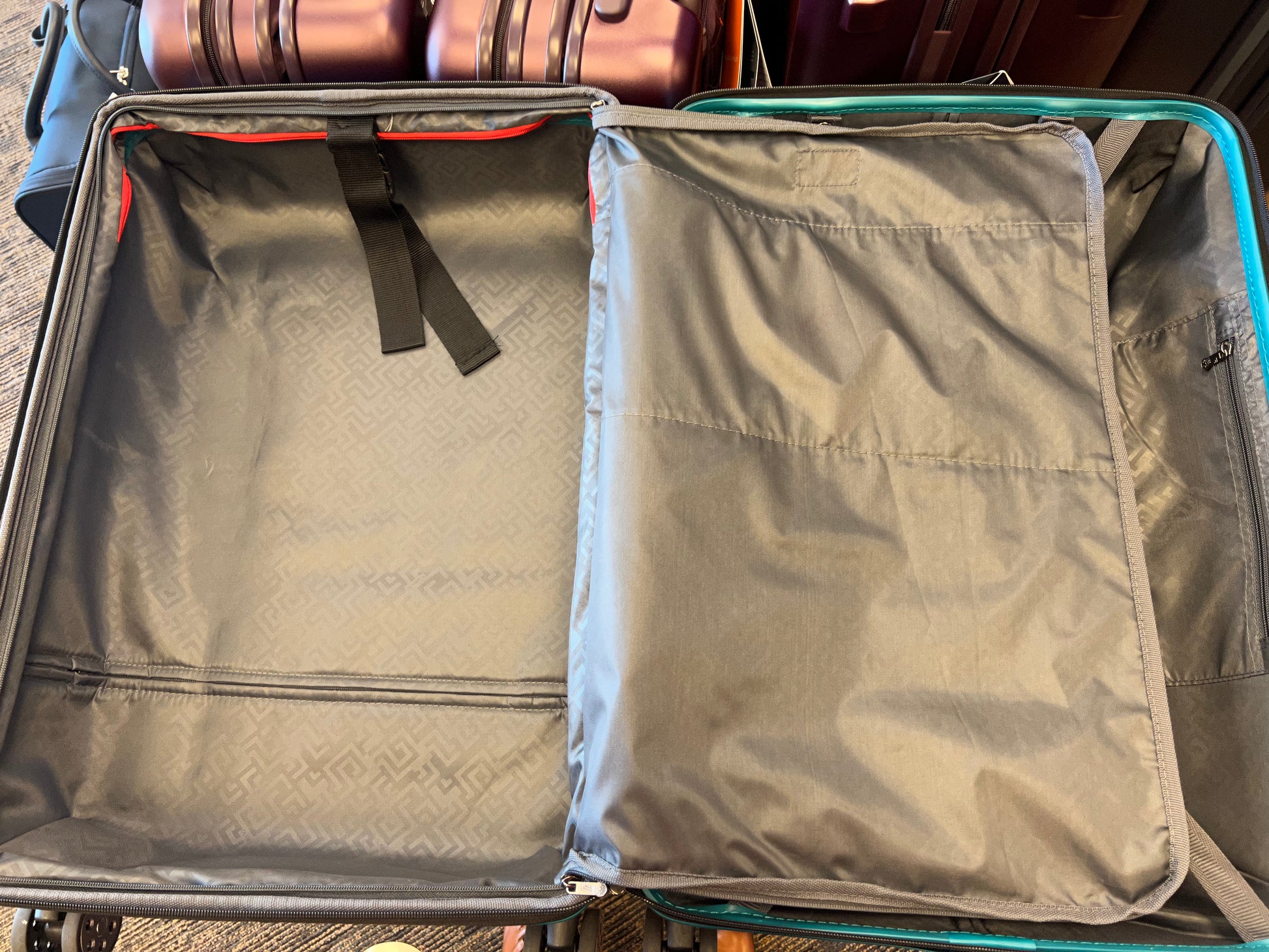 On Sale - Olympia Matrix 25" Hardside Medium Spinner