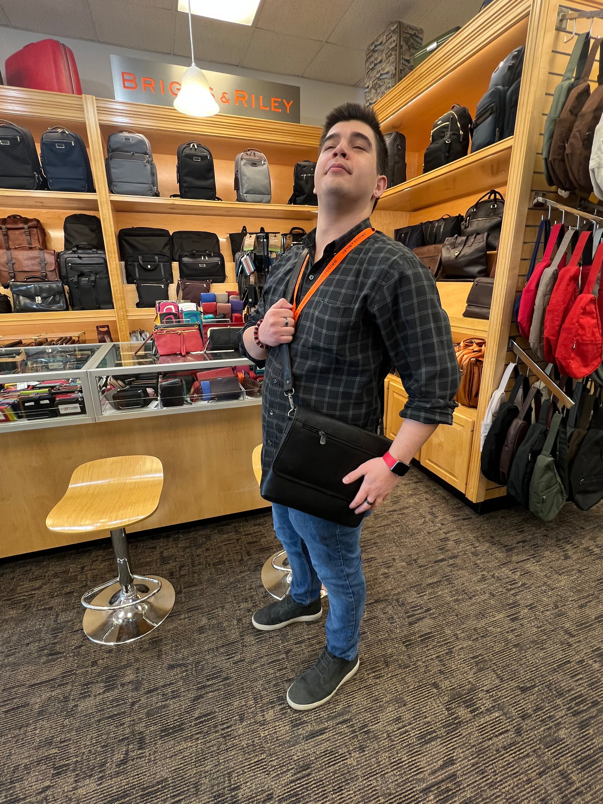 Vaquetta Leather Small Messenger Bag