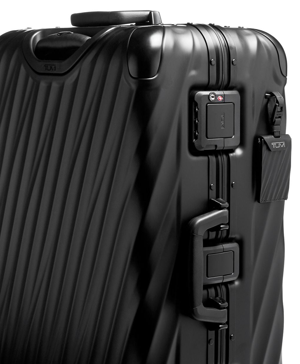 TUMI 19 DEGREE ALUMINUM 26” Short Trip Hardside Spinner