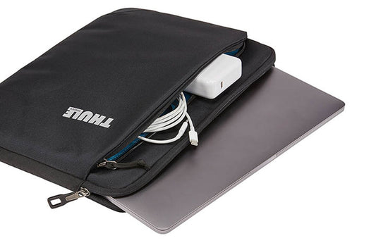 Thule Subterra laptop sleeve MacBook® 15" black