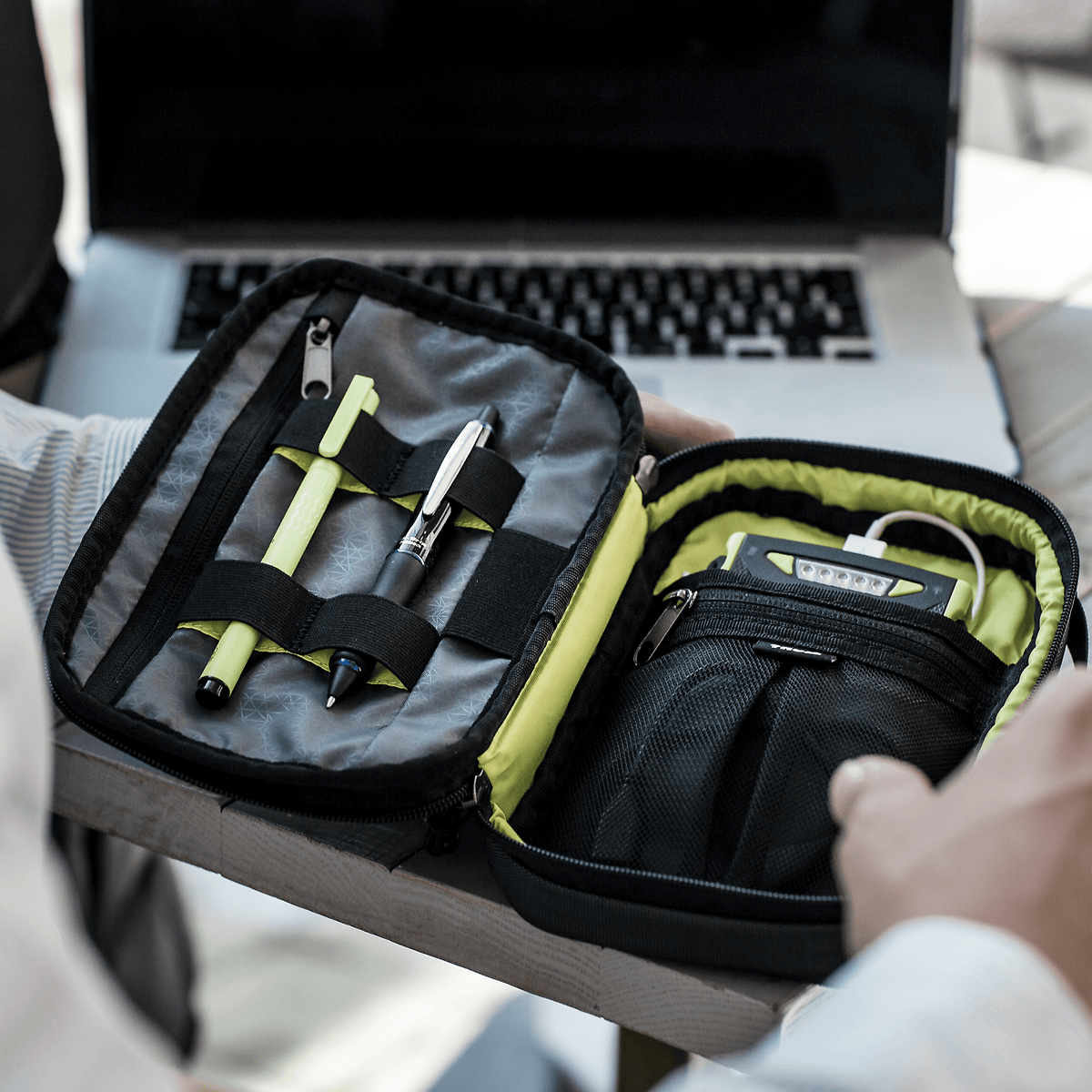 Thule Subterra PowerShuttle Electronics Organizer Case