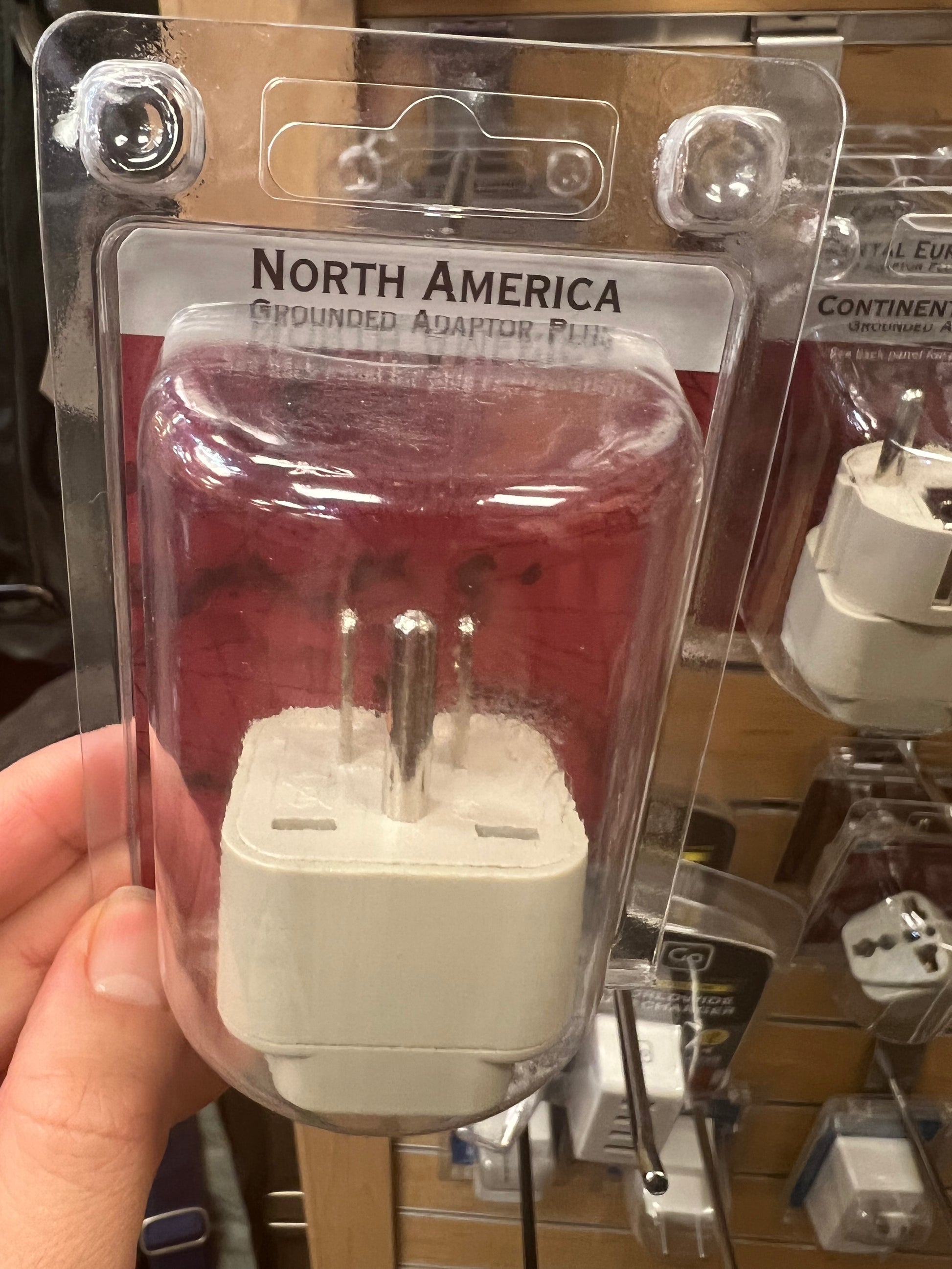 Voltage Valet Grounded Adaptor Plug - GUA | North America