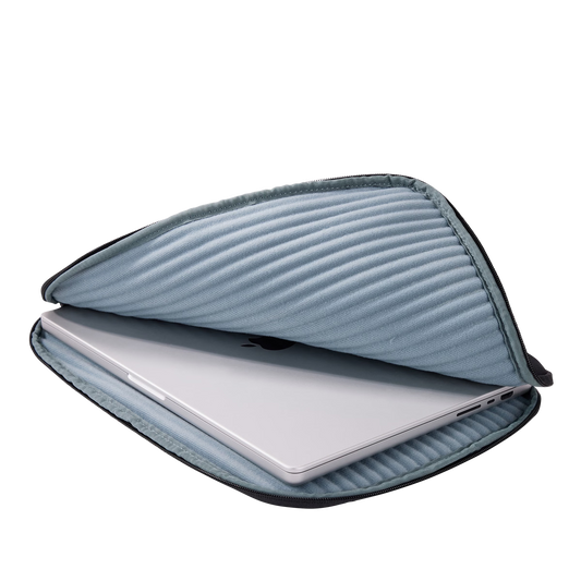 Thule Subterra 2 16'' MacBook sleeve