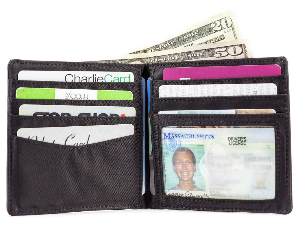 Big Skinny RFID Blocking World w/ Zipper Bifold Wallet (Leather)
