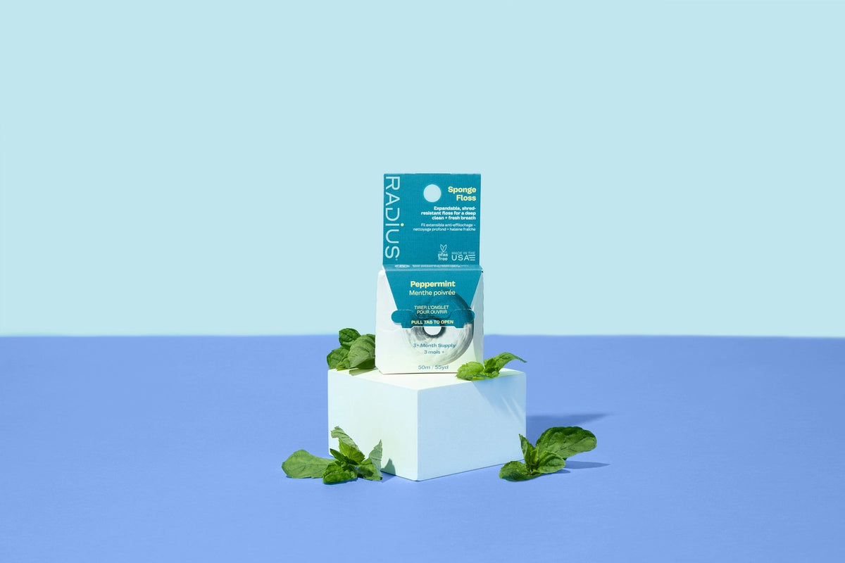 RADIUS Vegan Travel Size Peppermint Sponge Floss