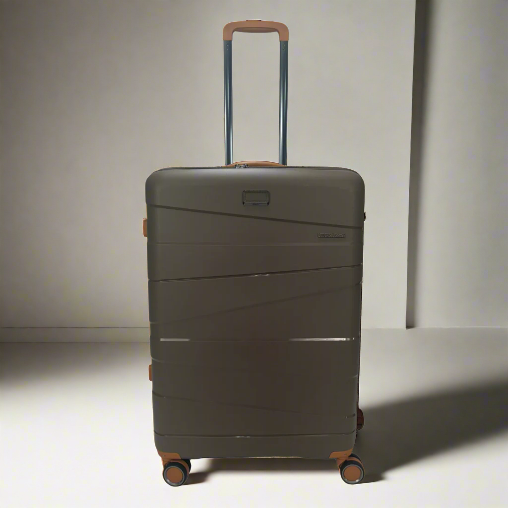 Lieber's Luggage® Legacy Expandable 28" Hardside Spinner (Free Monogram, USA Assembled)