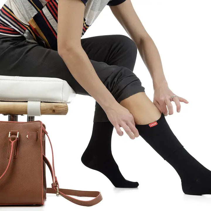 VIM & VIGR 15-20 Mmhg Moisture-Wick Nylon Compression Socks Solid