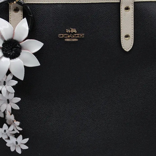 Leather Bag Charm/Keychain- Daisy