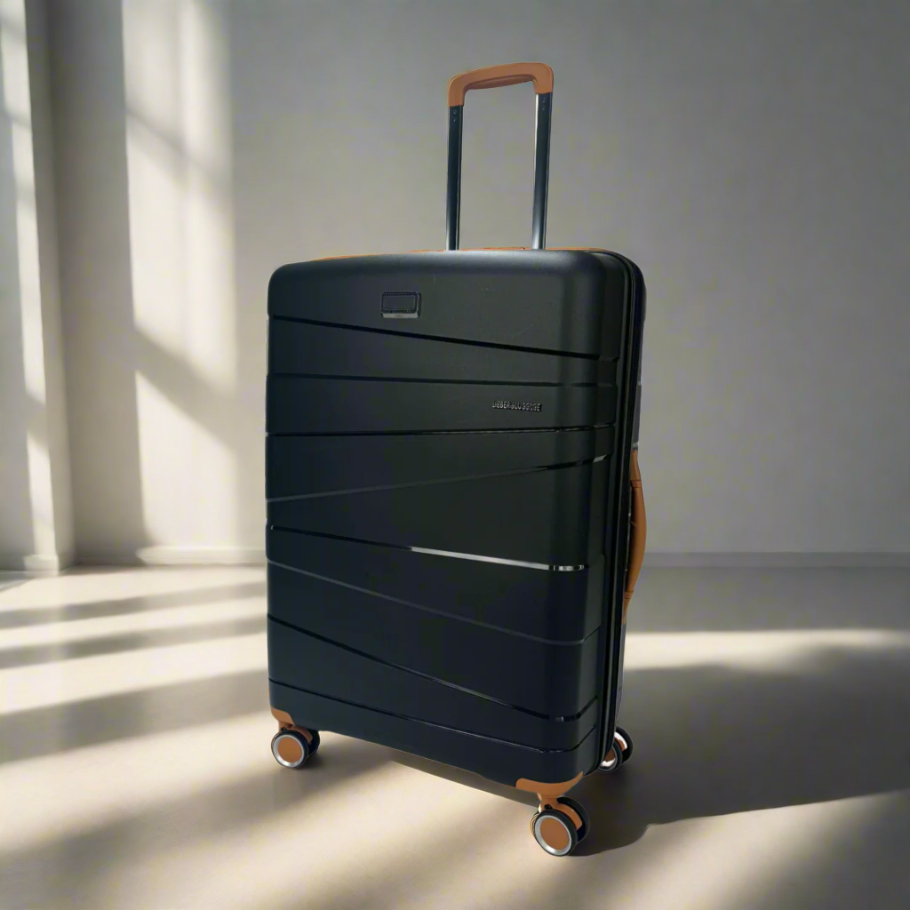 Lieber's Luggage® Legacy Expandable 28" Hardsided Checked Spinner