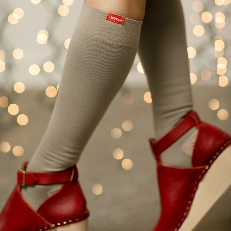 VIM & VIGR 15-20 Mmhg Moisture-Wick Nylon Compression Socks Solid