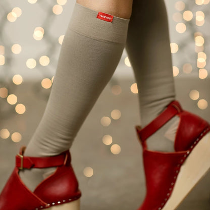 VIM & VIGR 15-20 Mmhg Moisture-Wick Nylon Compression Socks Solid