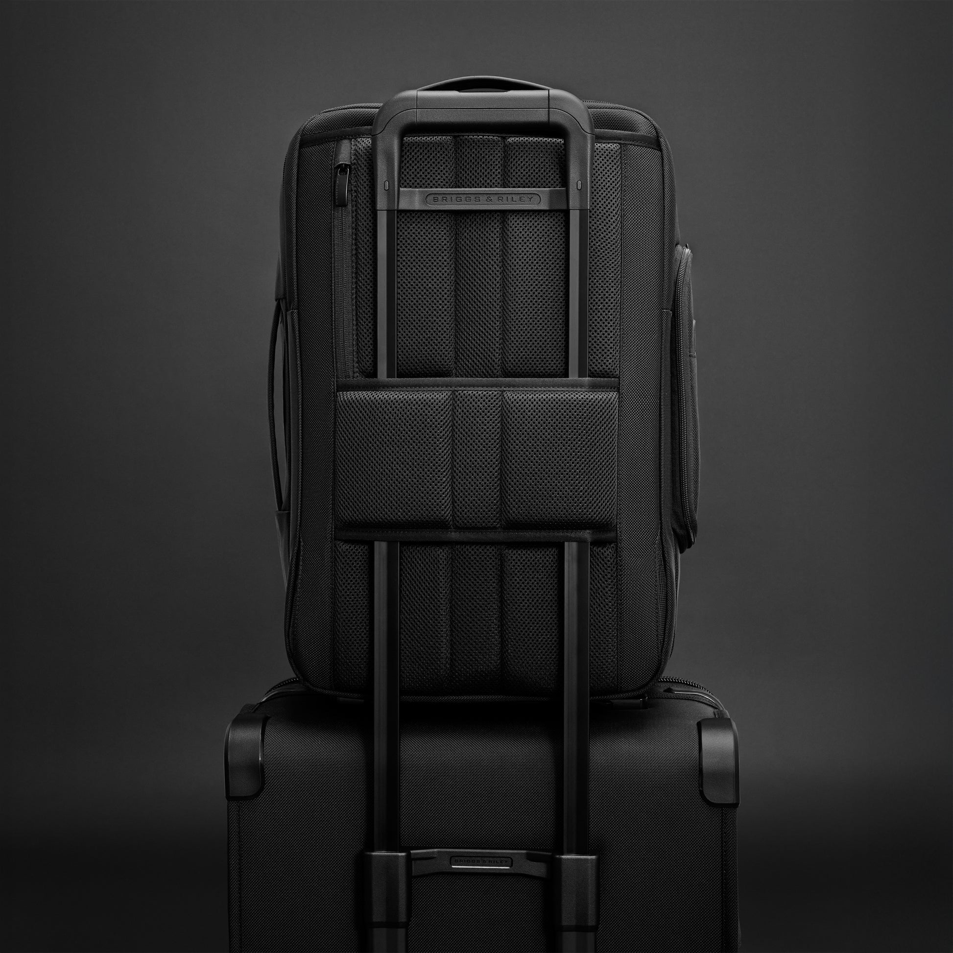 Briggs & Riley Baseline Medium Convertible Backpack with laptop compartment and trolley passthrough