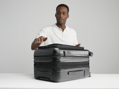 Briggs and Riley Sympatico Essential 22" Front Pocket Carry-On Hardsided Expandable Spinner