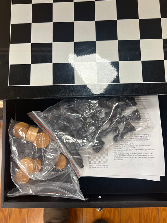 On Sale- Laquer Chess Set