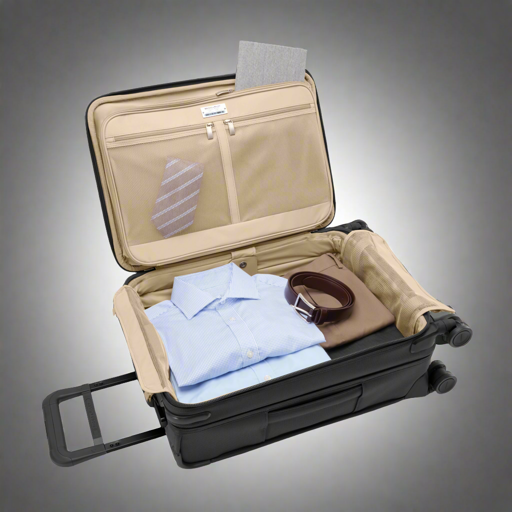 Briggs &amp; Riley Baseline Softside Essential Maleta de mano con maleta