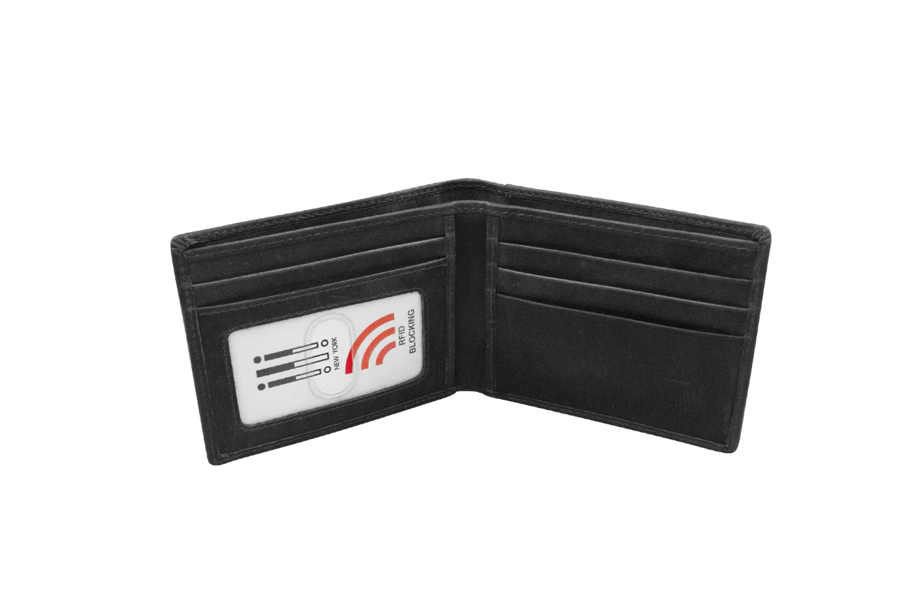 ili New York Leather Bifold Wallet w/ ID and RFID Black