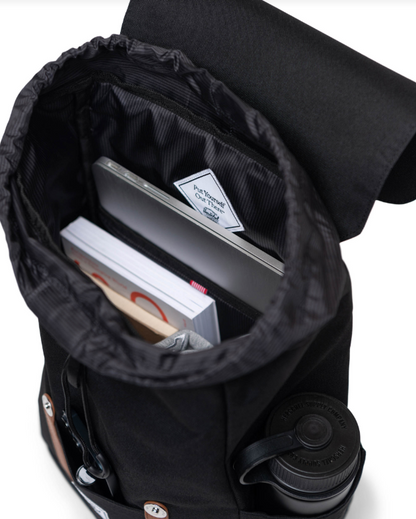 Herschel Retreat™ Small Backpack (17L) with laptop sleeve
