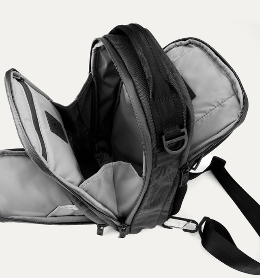 Travelpro Altitude™ Crossbody 6L