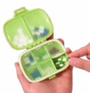 Lieber's Luggage® Lab Travel Pill Organizer