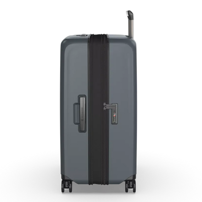 Victorinox Airox ADVANCED Large 29.5" Hardside Spinner