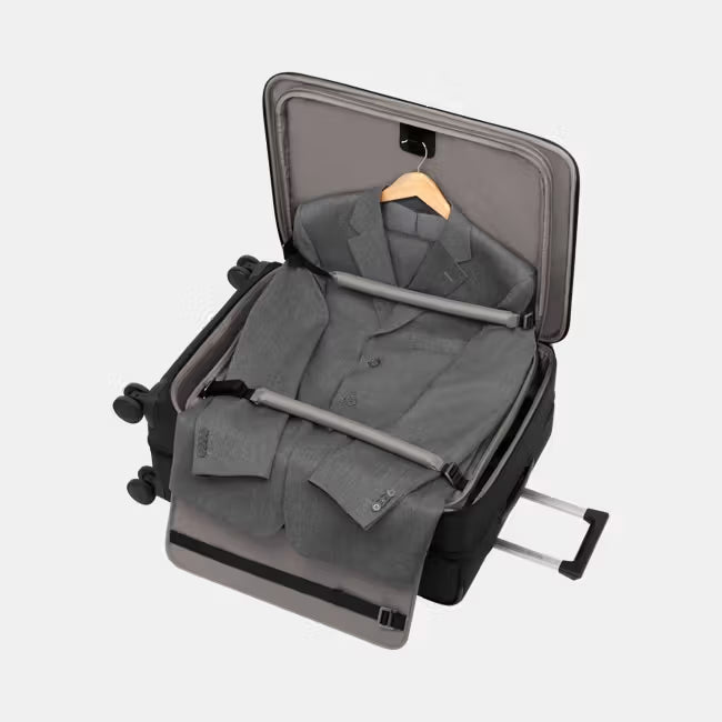 Victorinox Werks 7.0 Medium Softsided Spinner