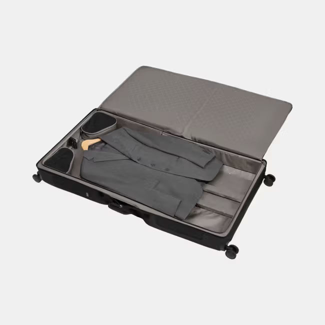 Victorinox Werks 7.0 2-Wheeled Garment Bag