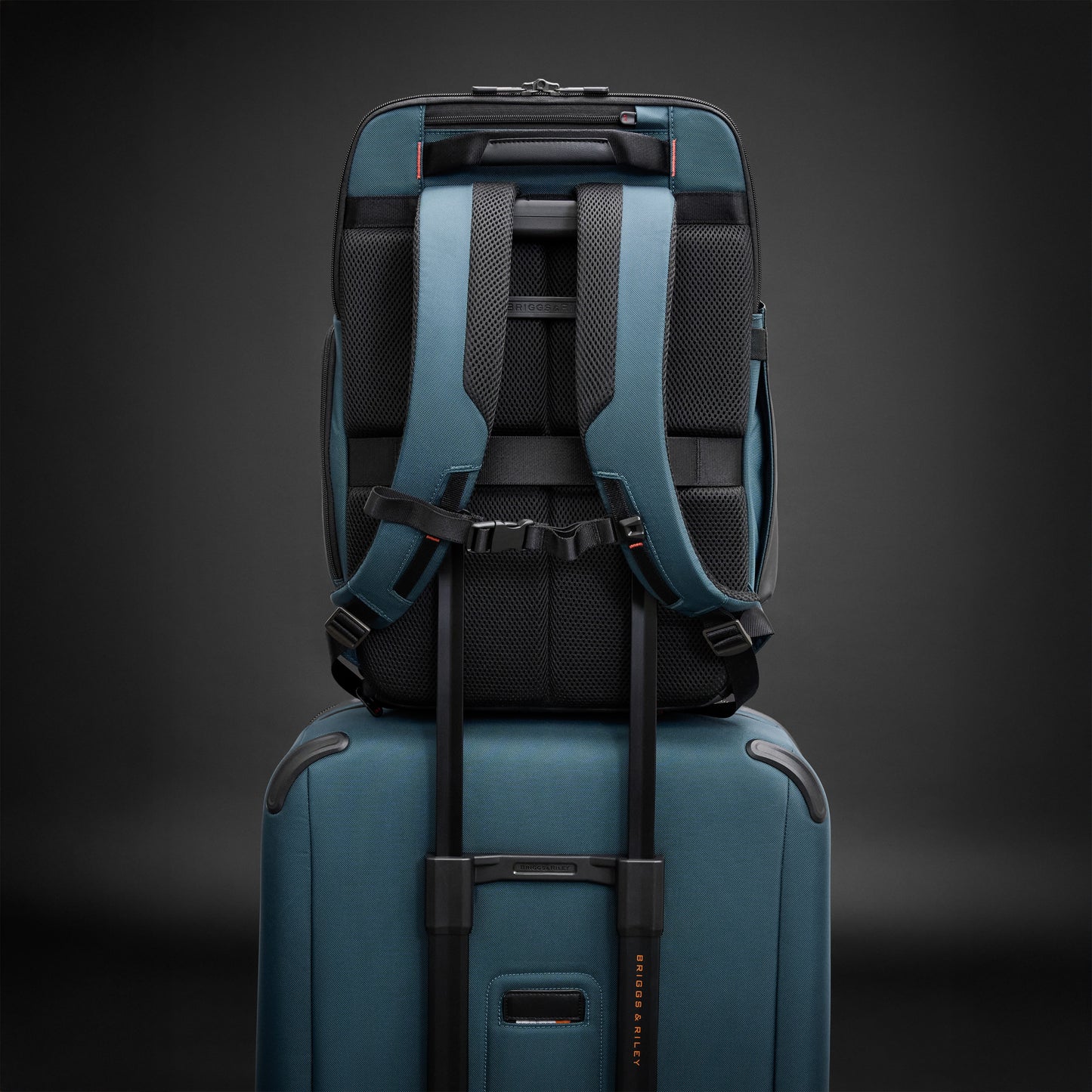 Briggs & Riley ZDX U-Zip Travel Backpack with laptop compartment and trolley passthrough