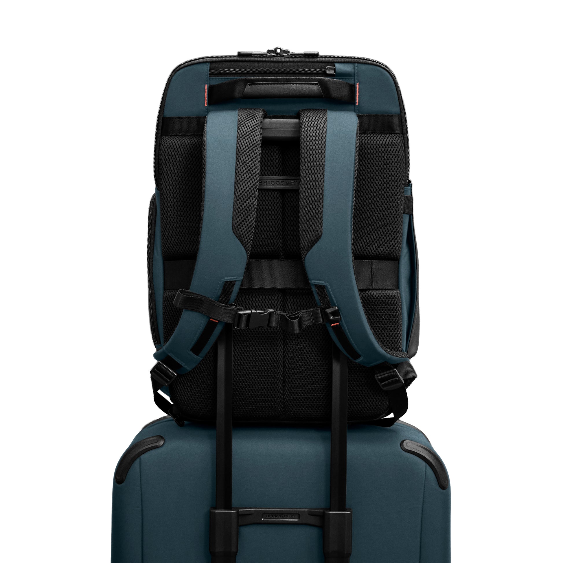 Briggs & Riley ZDX U-Zip Travel Backpack with laptop compartment and trolley passthrough