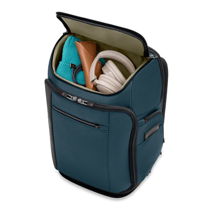 Briggs & Riley ZDX U-Zip Travel Backpack with laptop compartment and trolley passthrough