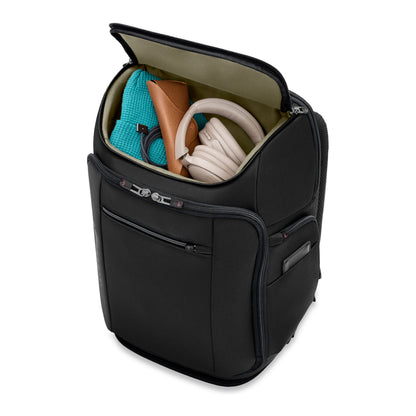 Briggs & Riley ZDX U-Zip Travel Backpack with laptop compartment and trolley passthrough