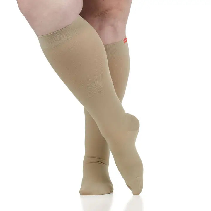 VIM & VIGR 15-20 Mmhg Moisture-Wick Nylon Compression Socks Solid