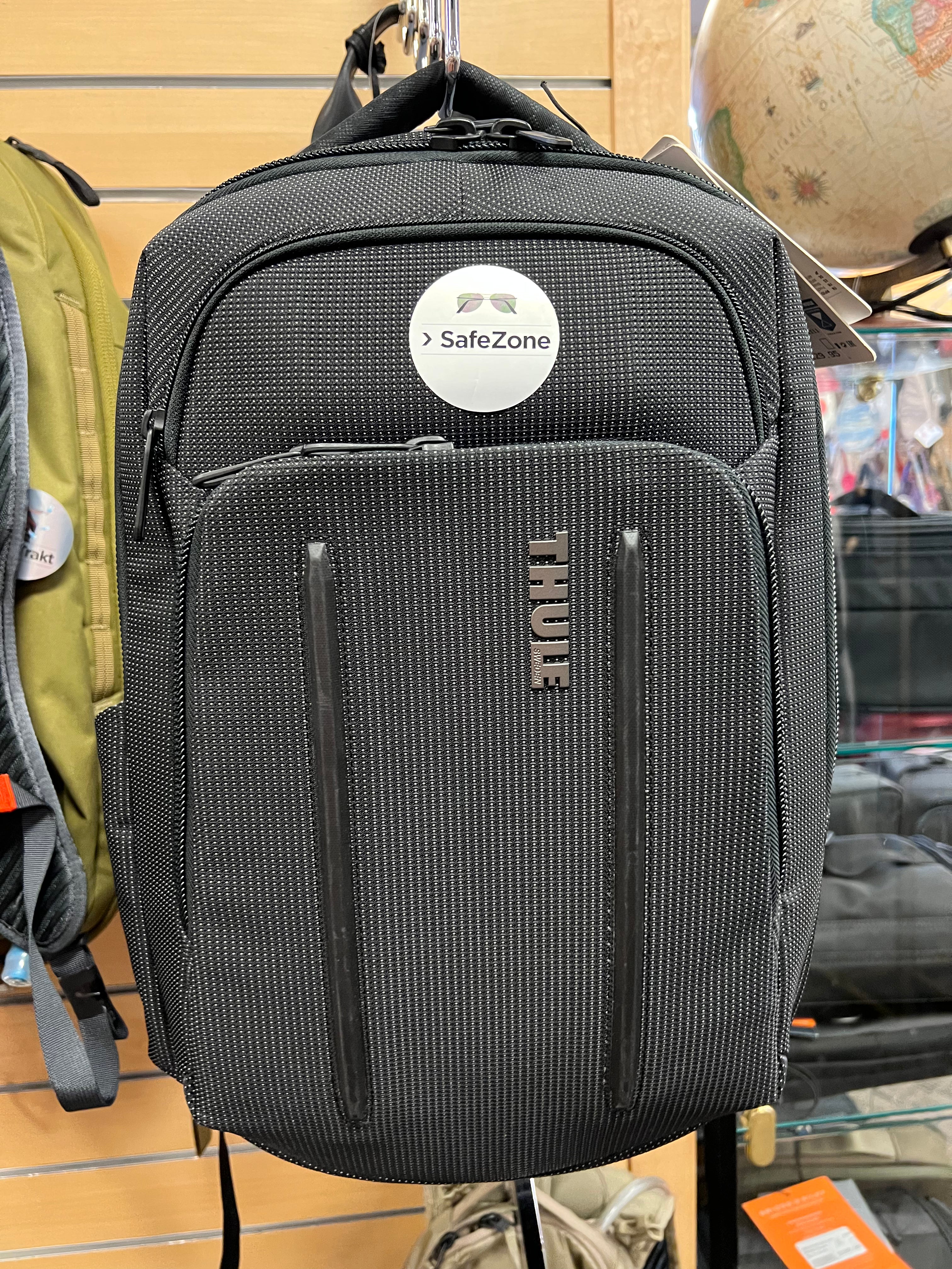 Mochila Thule Accent 20L con compartimento para portátil – Lieber's Luggage