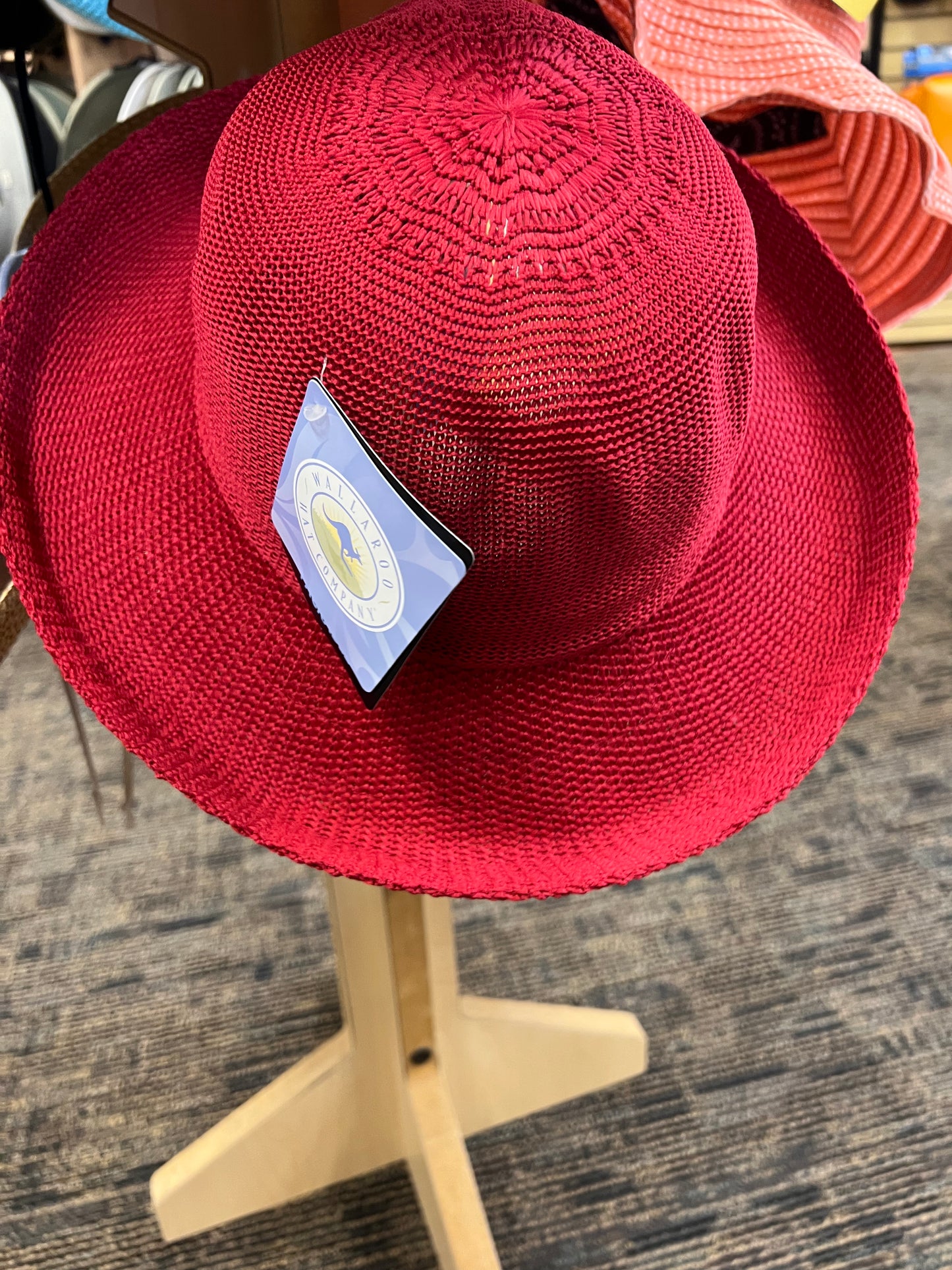 Wallaroo Victoria Hat (Cranberry)
