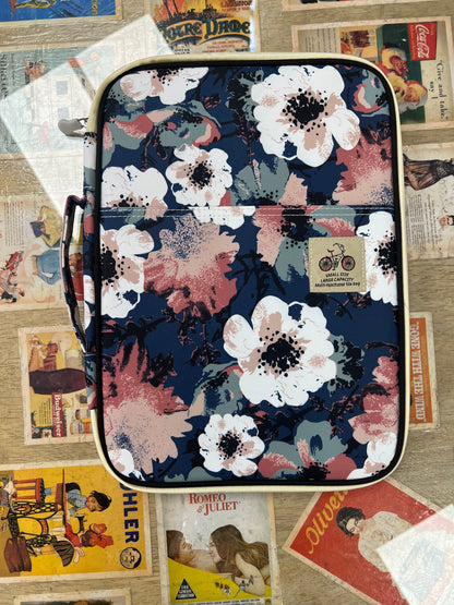 Travel Organizer Padfolio Floral 3