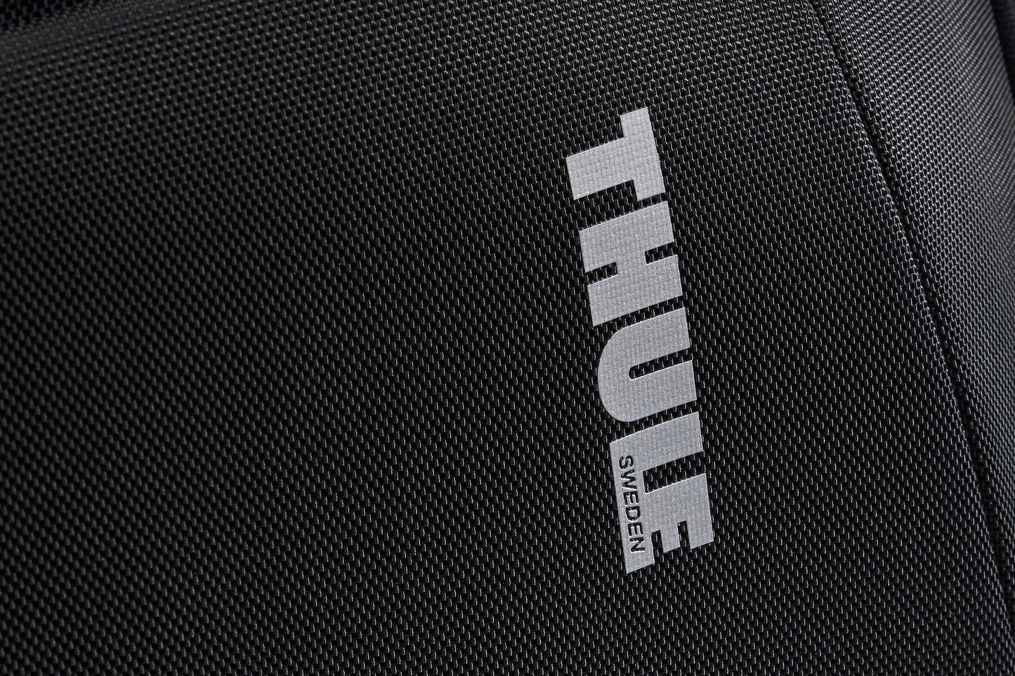 Thule Accent zippered briefcase 17L black